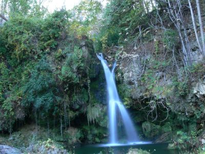 Splits Me Up
The upper split is caused by a rock splitting the stream. The bottom split is caused by the water bouncing off another rock.
